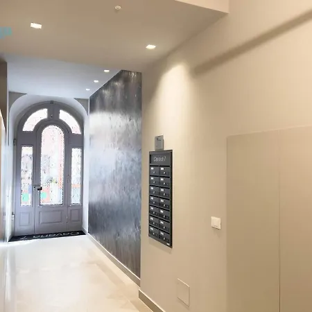 Cavana 4 Tirabora Short Rent トリエステ