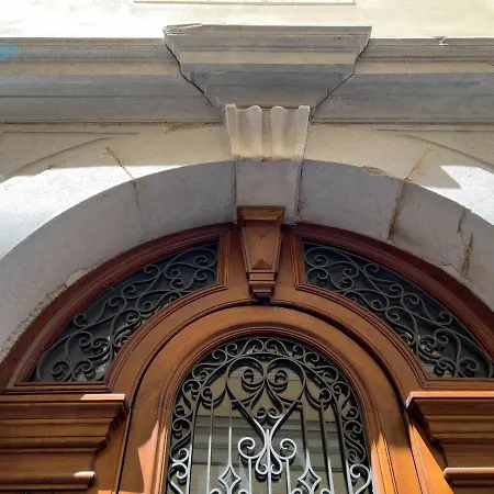 Cavana 4 Tirabora Short Rent Apartament Triest